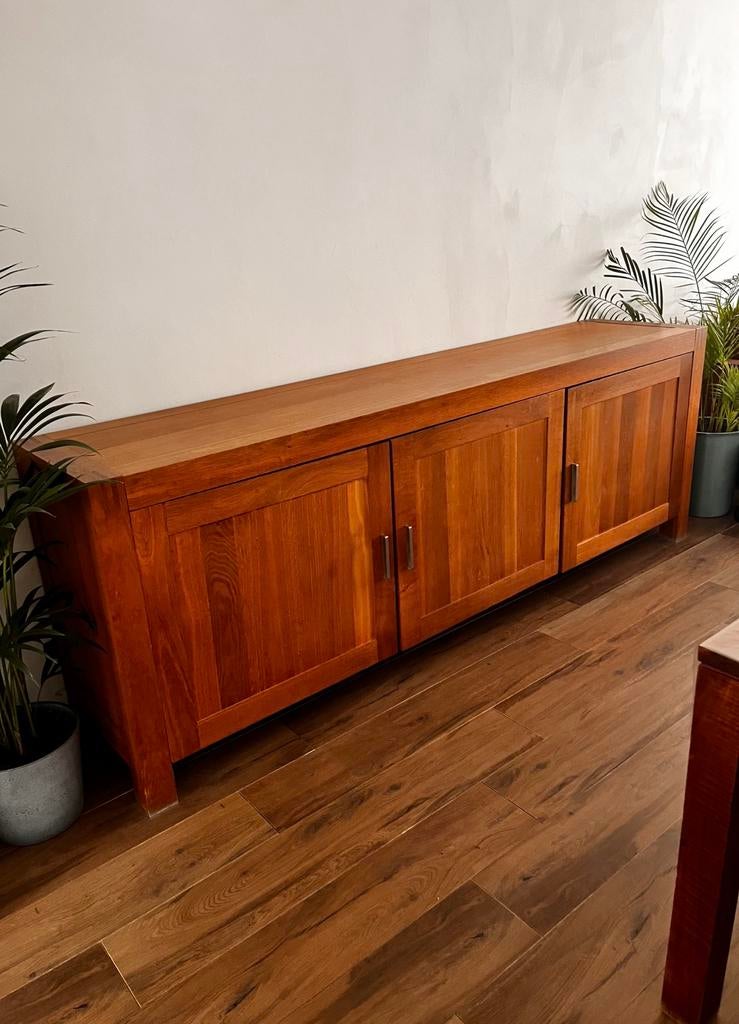 Buffet en bois massif, Maison & Meubles, Armoires | Dressoirs, Utilisé, Chêne, Enlèvement