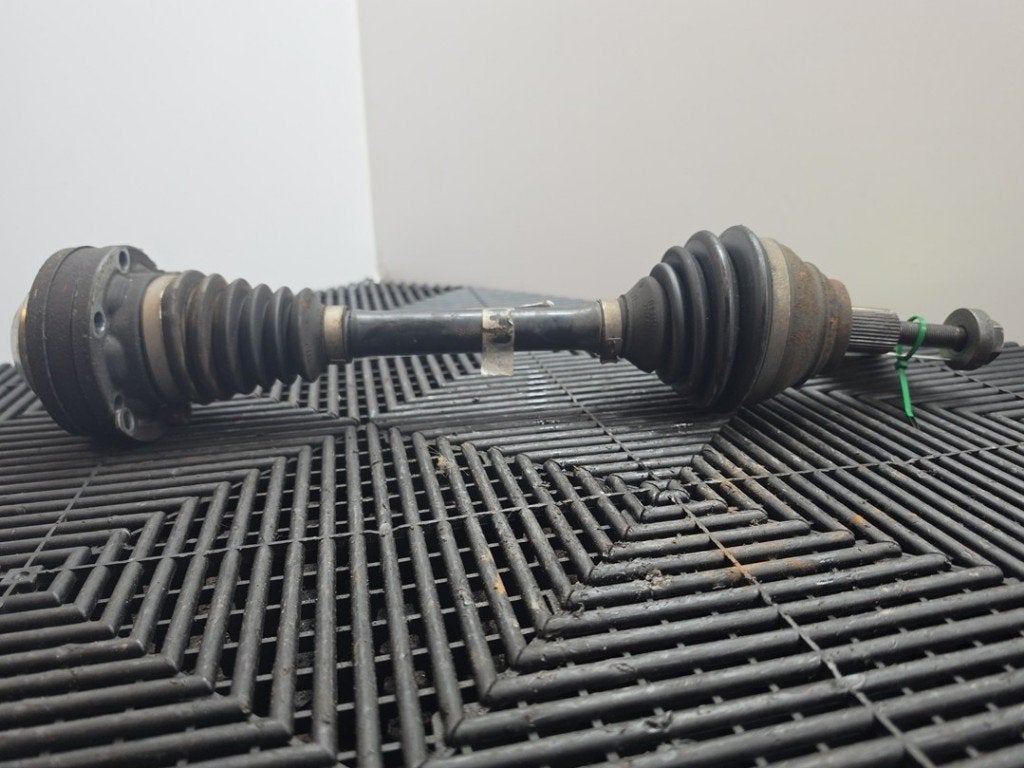 CARDAN AVANT GAUCHE (TRANSMISSION) Volkswagen Passat (3C2), Autos : Pièces & Accessoires, Volkswagen, Volkswagen AG, Utilisé, Kundenbetreuung@volkswagen.de