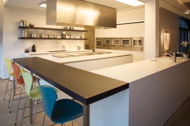 CUISINE BOFFI COMPLÈTE TOUT EN CORIAN EQUIPEMENTS GAGGENAU, Avec îlot, Comme neuf, Enlèvement, Cuisine en U