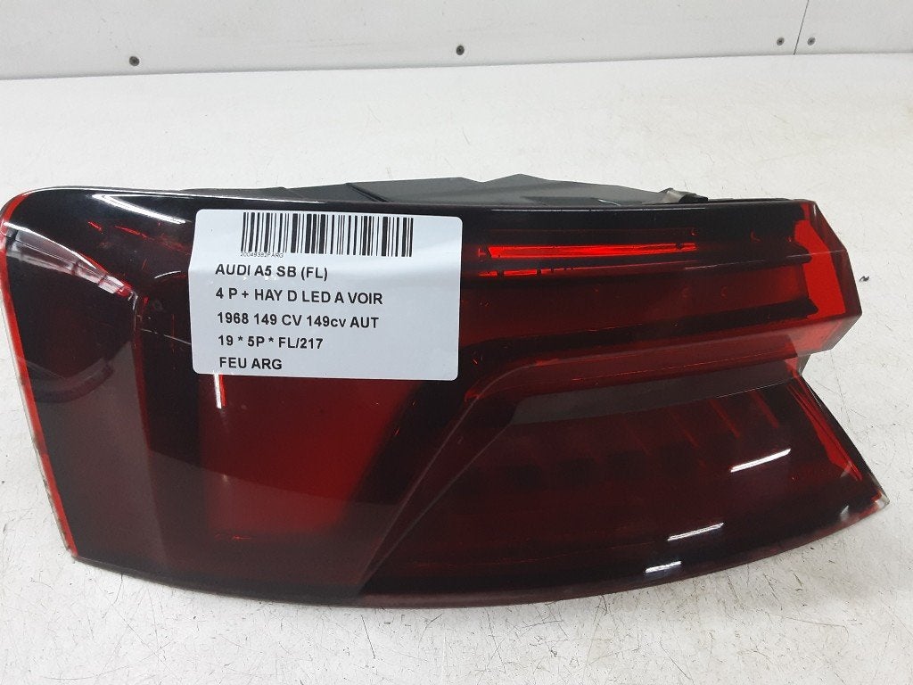 FEU ARRIÈRE GAUCHE A5 Sportback (F5A / F5F) (8W6945091J), Mevr. I. Hauben, Audi, Utilisé, Rue de l'Espoir 34 34
4030  GRIVEGNÉE, BE