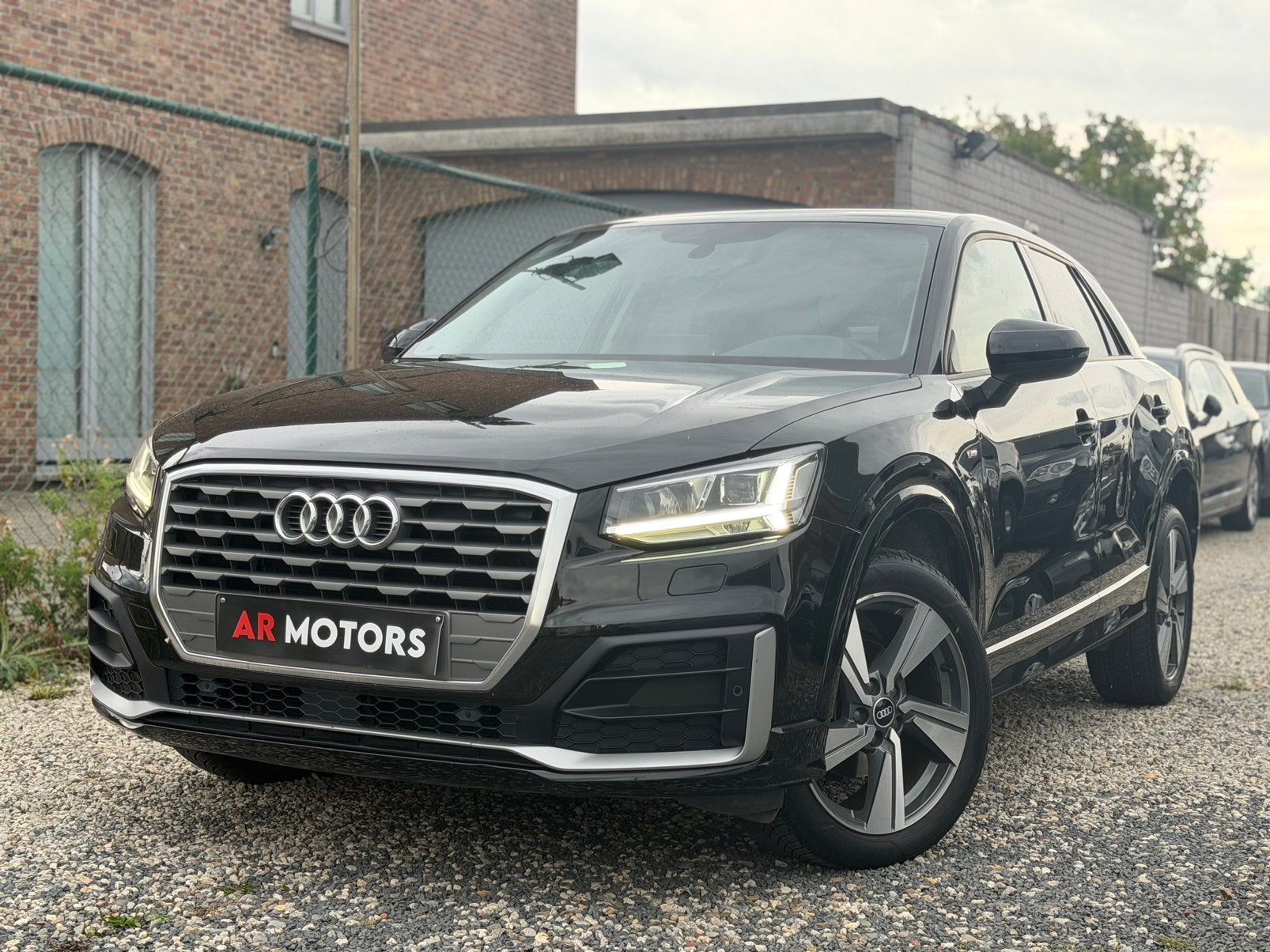 Audi Q2 S Line 1.0 benzine Euro6 75.000km, Cuir, Achat, Entreprise, Boîte manuelle