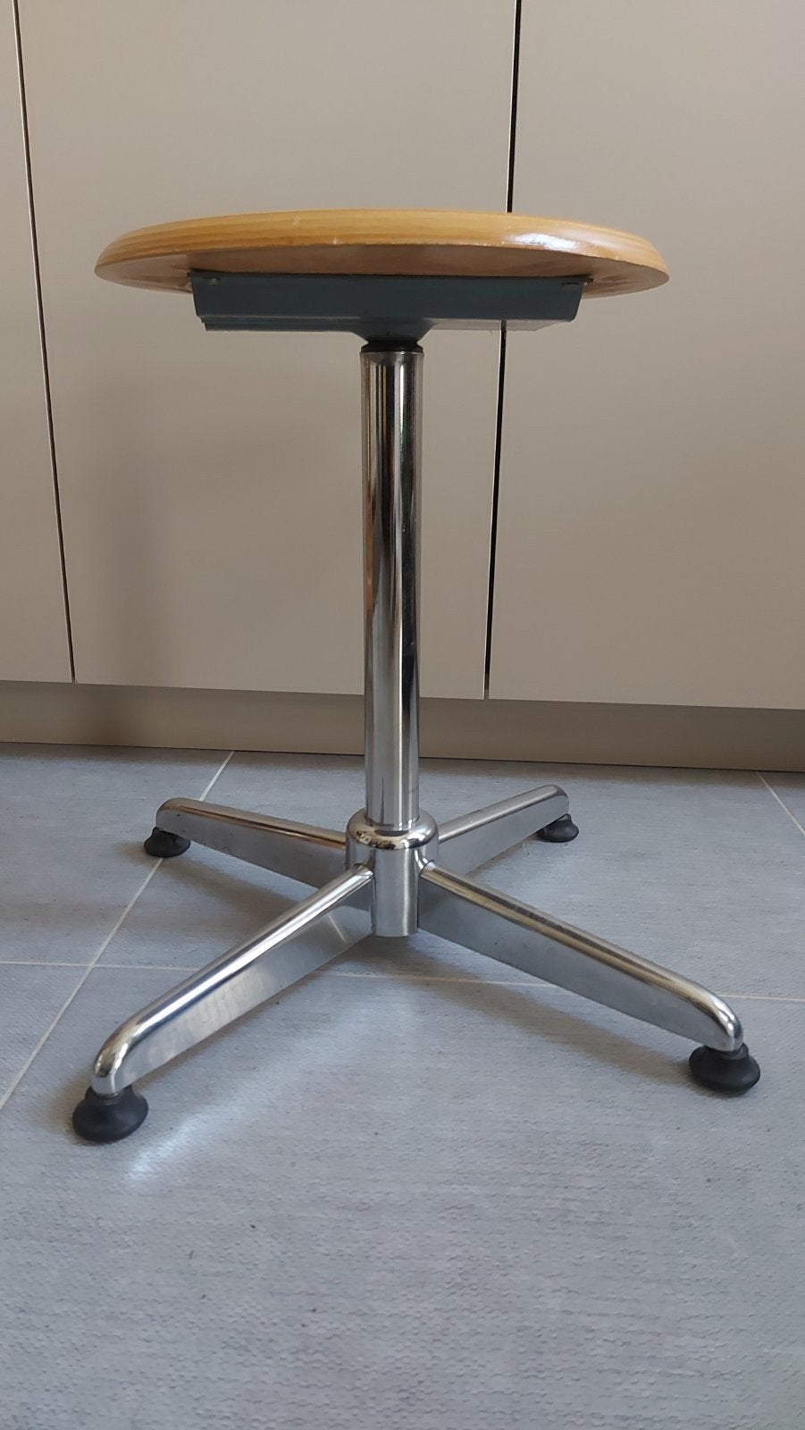 vintage Industriële kruk, Ophalen