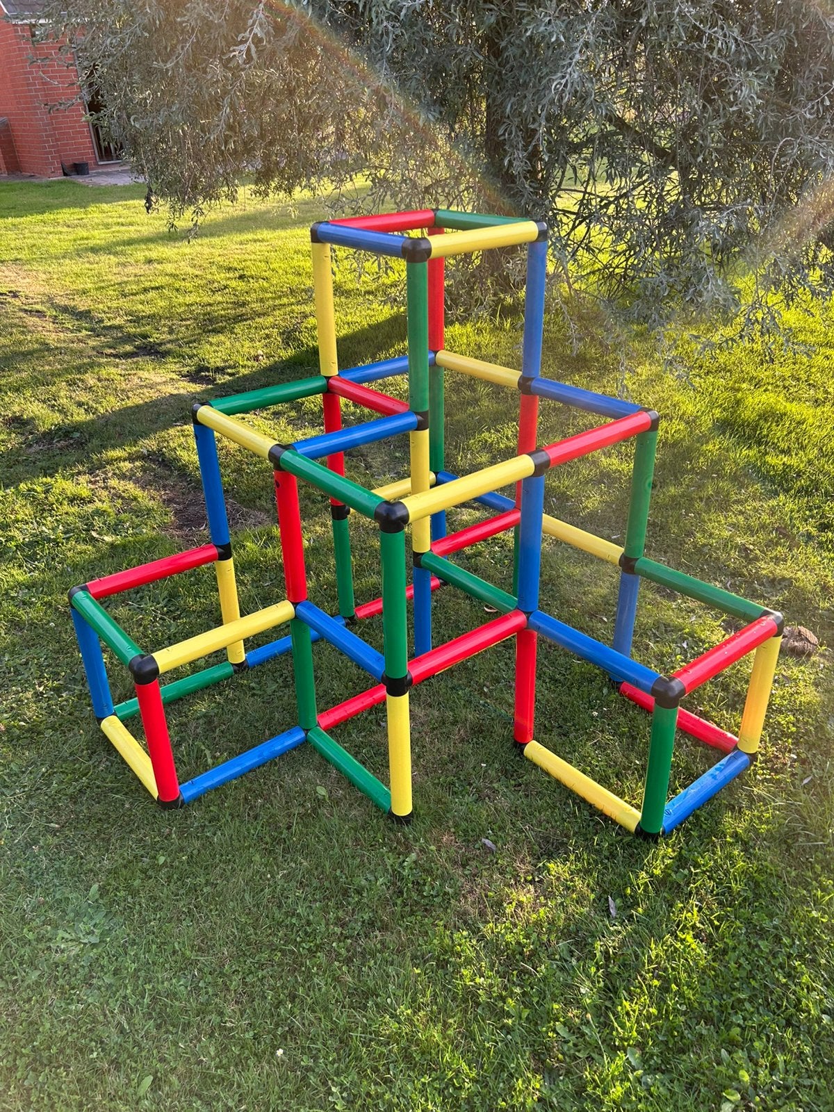 Quadro pyramide d’ escalade avec 237 éléments, Enlèvement, Comme neuf