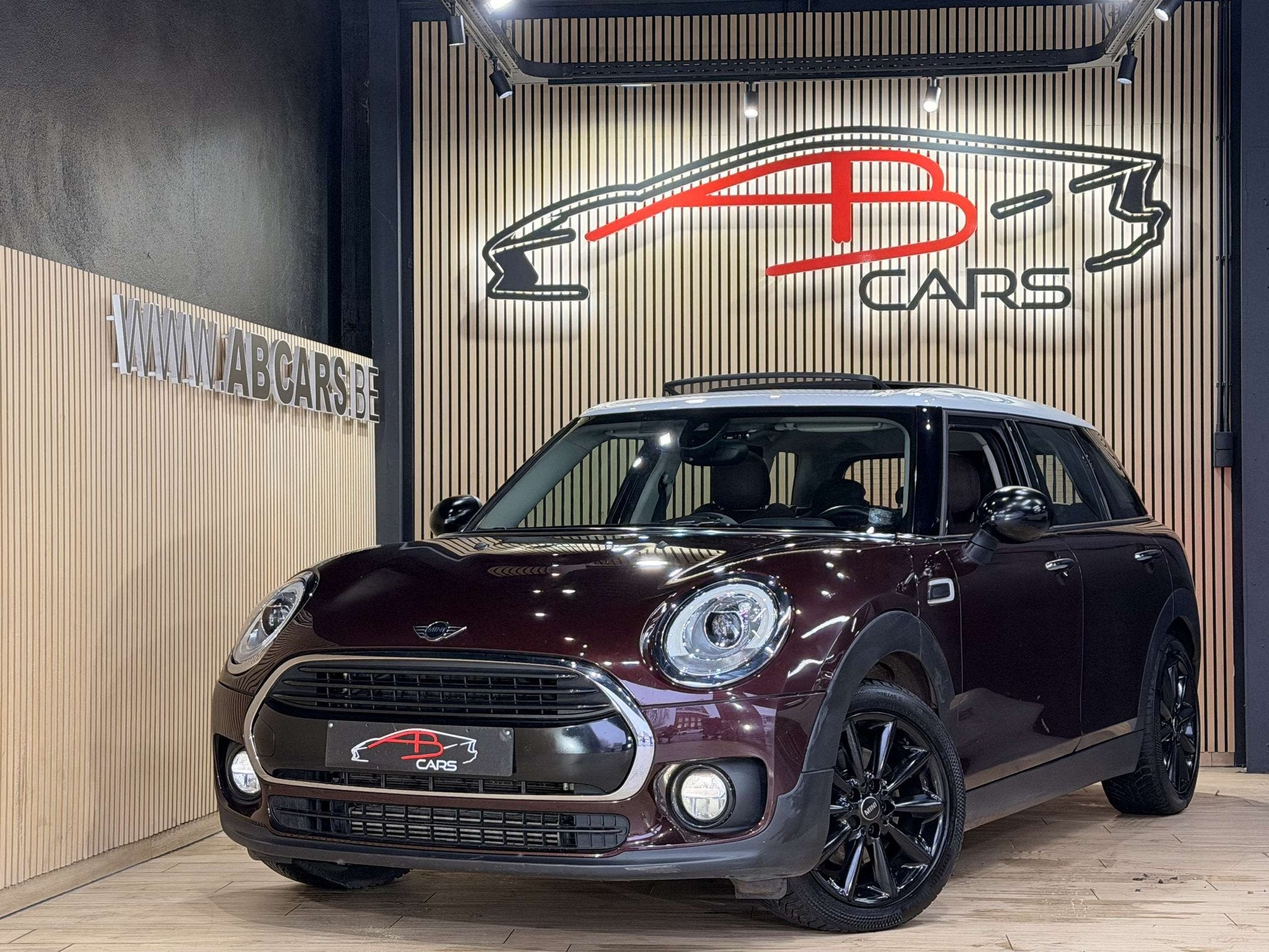 MINI Cooper Clubman 1.5A Cooper * GARANTIE 12 MOIS * 1ER PRO, Auto's, Mini, Gebruikt, Bi-Xenon koplampen, 136 pk, https://public.car-pass.be/vhr/d4b33b00-c3d8-4b24-b992-c0a425e3d6ba