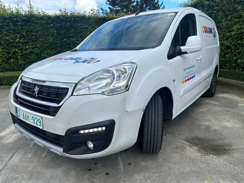 Peugeot Partner 1.6hdi 3pl!!! 3000€ netto!!!, Auto's, Voorwielaandrijving, Stof, 4 cilinders, Wit