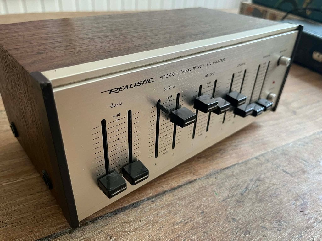 Realistic vintage Stereo Frequency Equalizer, Ophalen of Verzenden