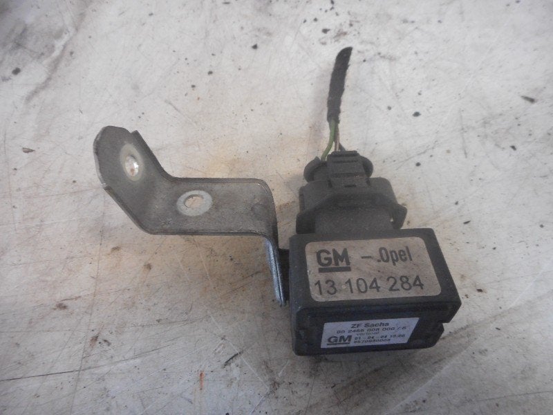 SENSOR Opel Astra H SW (L35) (01-2004/05-2014) (13104284), Gebruikt, Opel, Opel Automobile GmbH, Kontakt-opel@opel.com