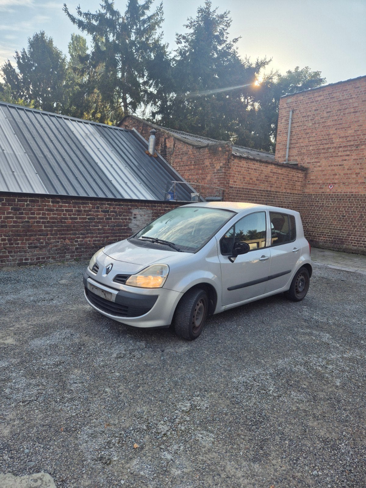 Renault modus 1.5 diesel 2013 roule très bien, Auto's, Euro 5, Particulier, Zilver of Grijs, Te koop