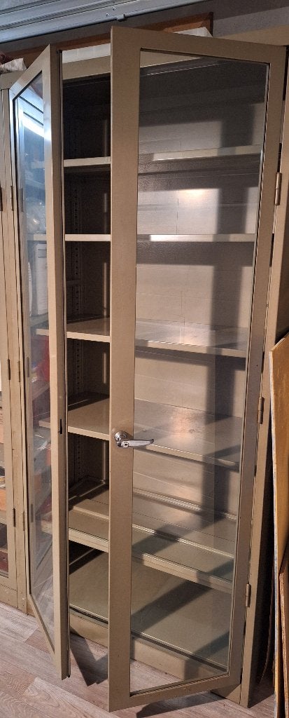 Vitrine Mewaf, industrielle, métal, vintage, 25 à 50 cm, Verre, 50 à 100 cm, 150 à 200 cm