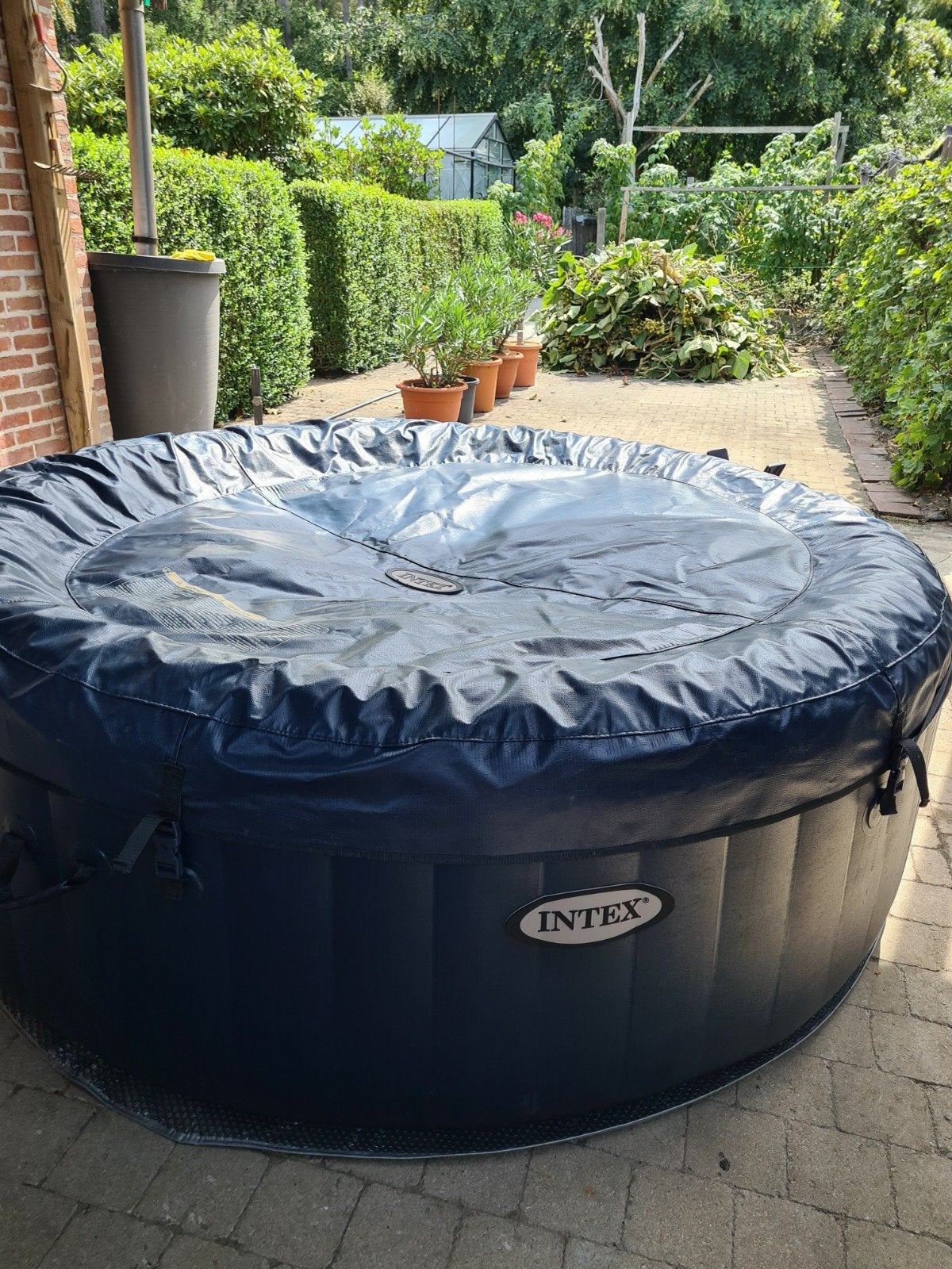 jacuzzi INTEX / pure spa bubbels/ opblaasbaar  /4 ( 5 ) pers, Ophalen, Gebruikt, Afdekzeil, Opblaasbaar