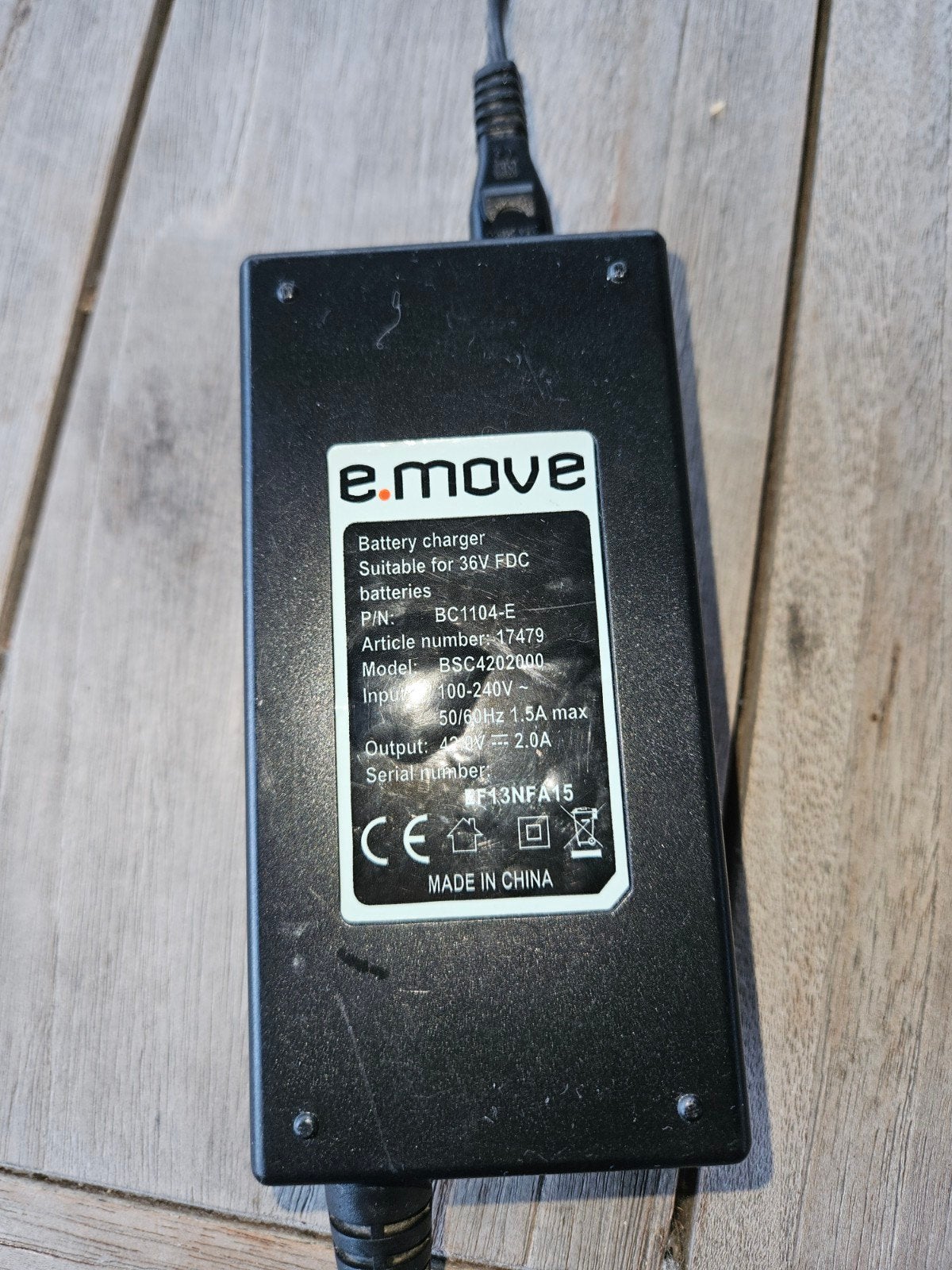 e.move electrische fiets batterijlader