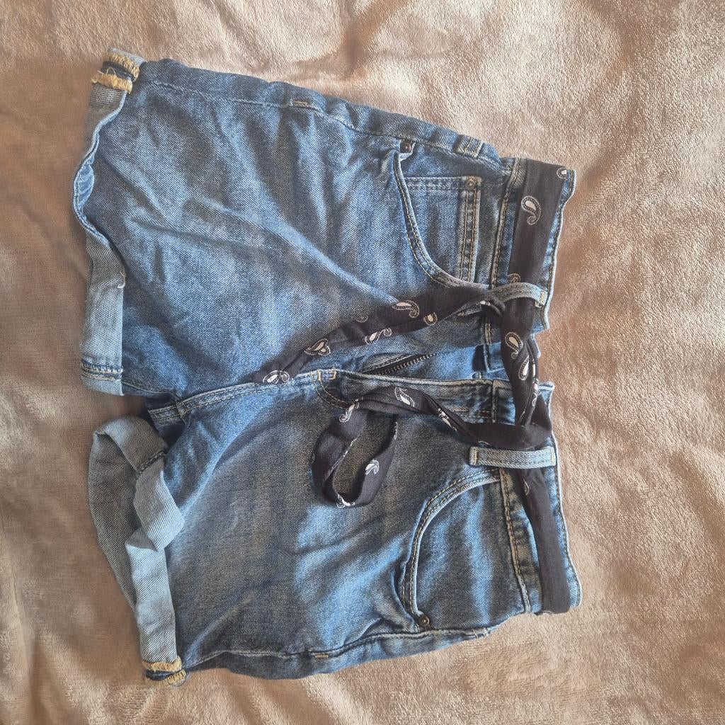 Kinder denim short met bandana riem - maat 152 kids, C&A, Meisje, Zo goed als nieuw, Ophalen