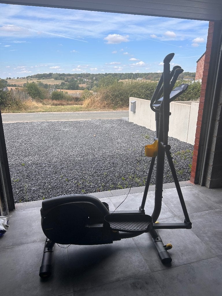 Vélo elliptique en très bon état, Enlèvement, Comme neuf, Métal, Vélo elliptique