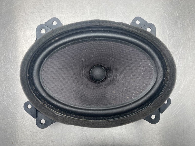 HAUT PARLEUR / ENCEINTE Isuzu D-Max (TFR / TFS), Dhr. M. Roggen, Stadsweg 37 37
9917 PV  WIRDUM GR., NL, Autres marques automobiles