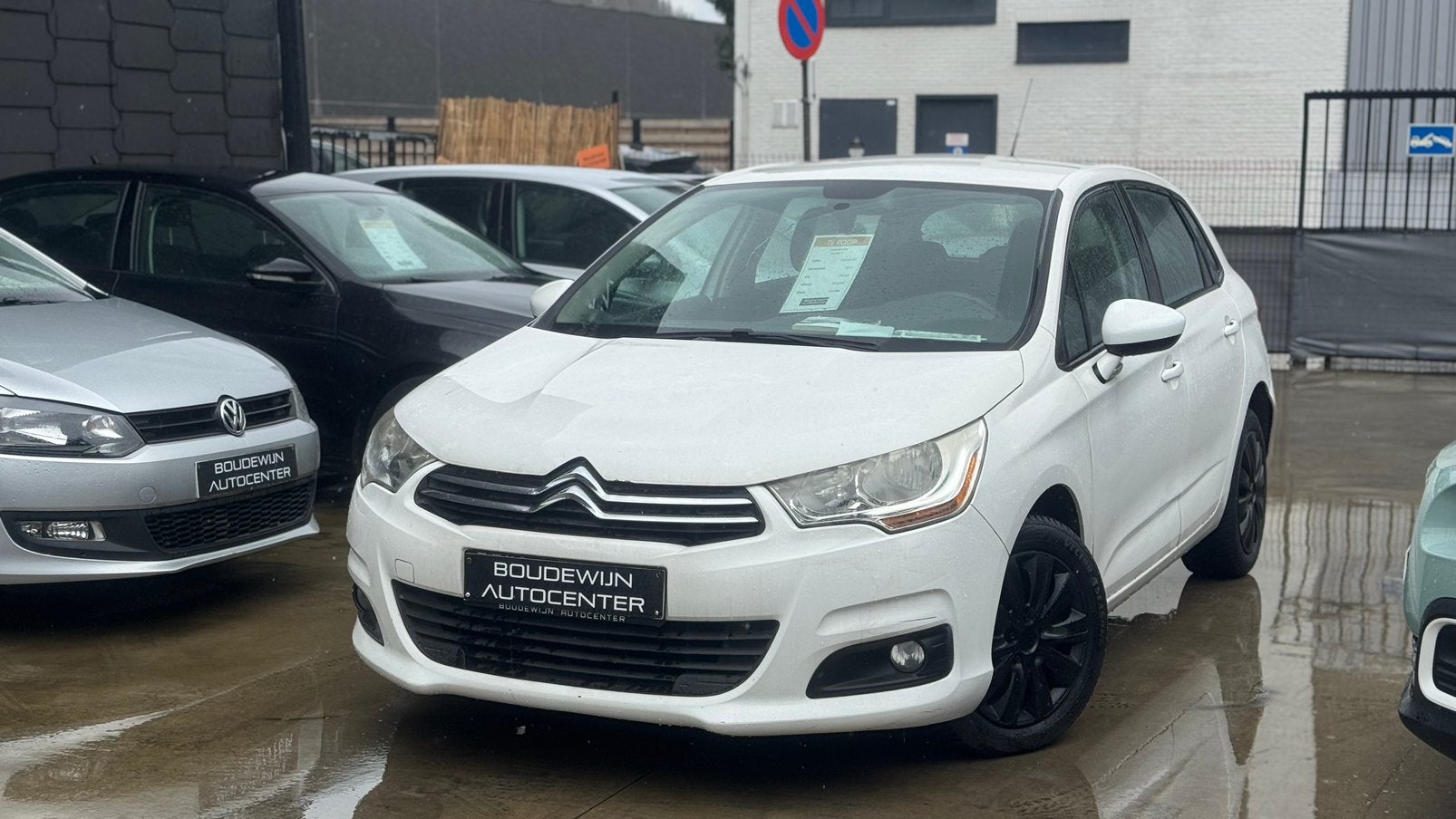 Citroën C4 1.4Benzine 2012 151.xxxkm/Airco,Cruisecontol, Voorwielaandrijving, Stof, Zwart, Wit