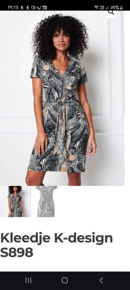 2 x K-design Jurk met Bladprint en Knoopdetails, L, Kleding | Dames, Jurken, K-design, Maat 42/44 (L), Ophalen of Verzenden, Zo goed als nieuw