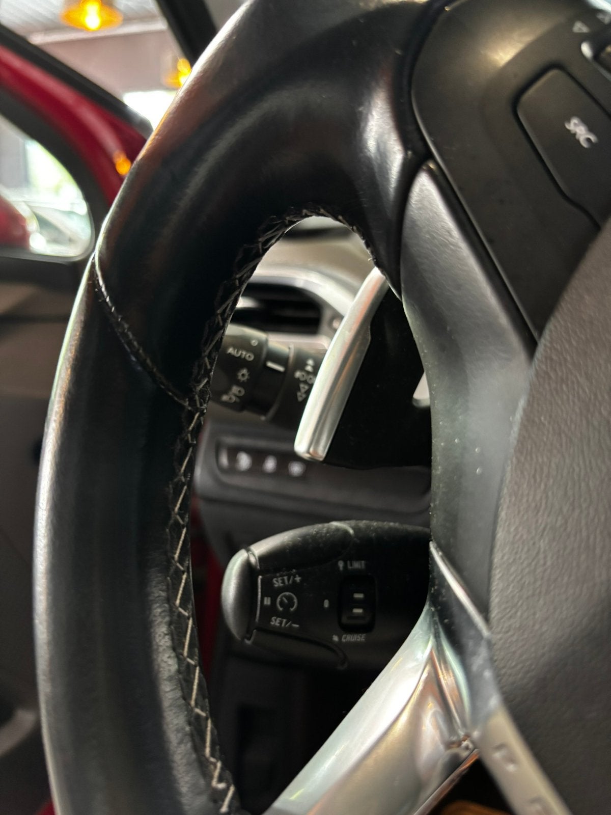 Peugeot  2008 1.2 essence automatique/12 mois de garantie, Rouge, Achat, Euro 6, Entreprise