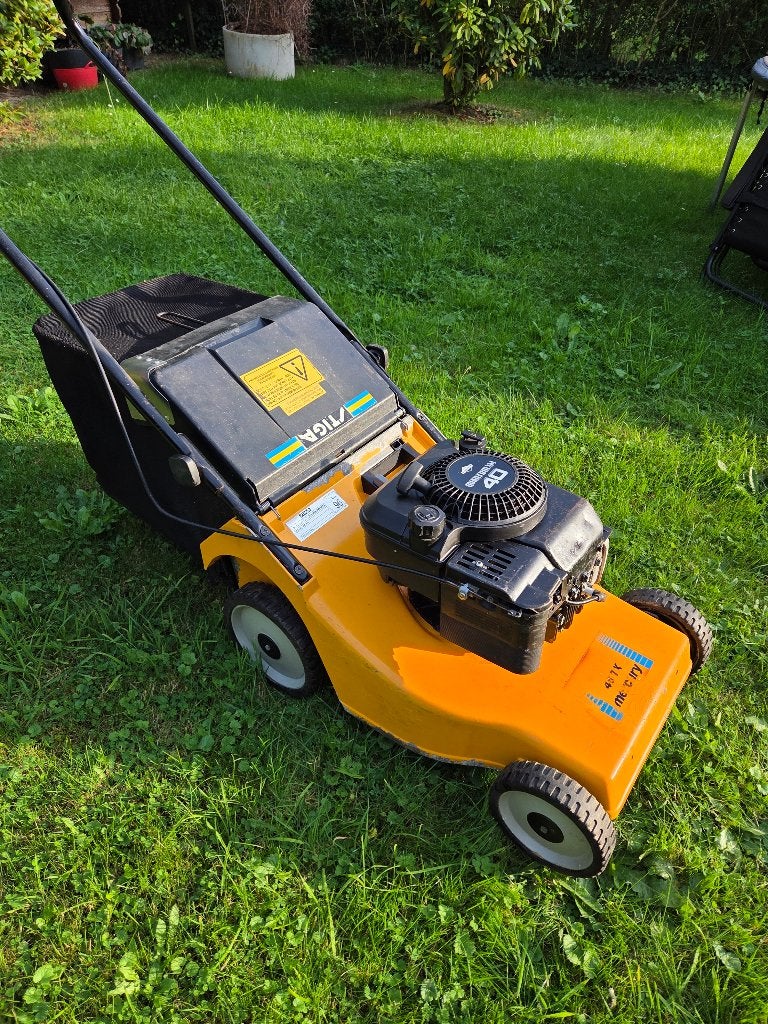 Tondeuse à gazon Stiga Alu châssis essence 46 cm, Tondeuse rotative, 40 à 49 cm, Enlèvement, Utilisé
