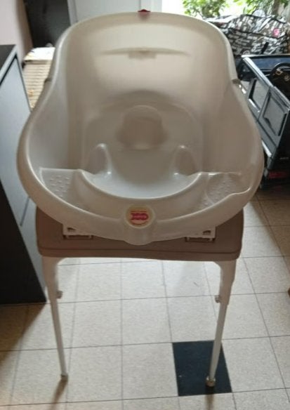 Baignoire + socle  "BabyOk", Enlèvement, Comme neuf, Baignoire