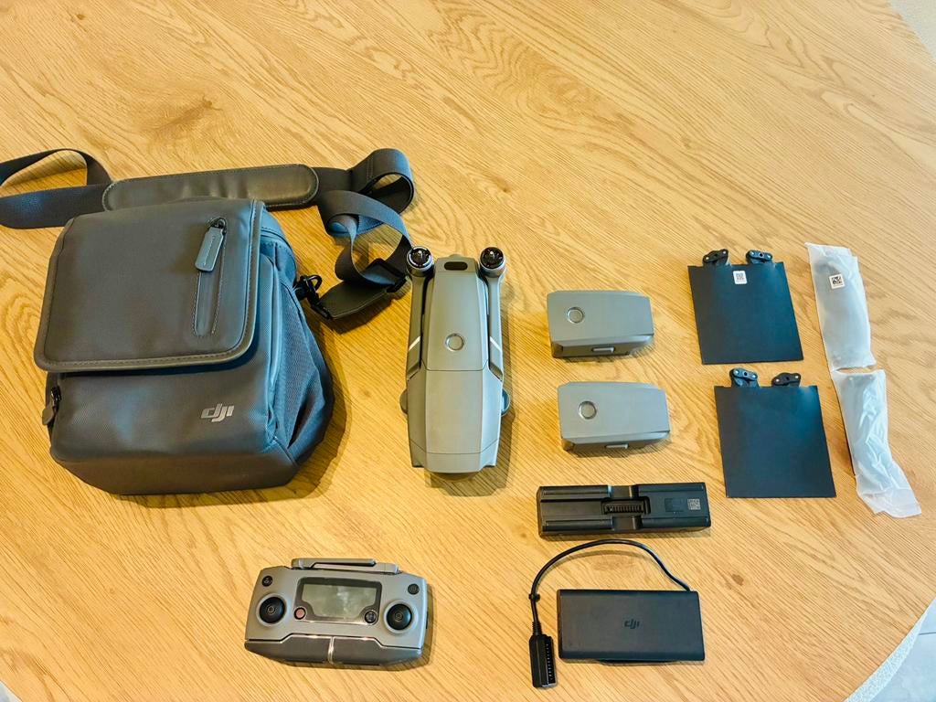 DJI Mavic 2 pro (fly more combo) drone, TV, Hi-fi & Vidéo, Drones, 900 g à 4 kg, Qualité supérieure, 5 à 10 km, Comme neuf