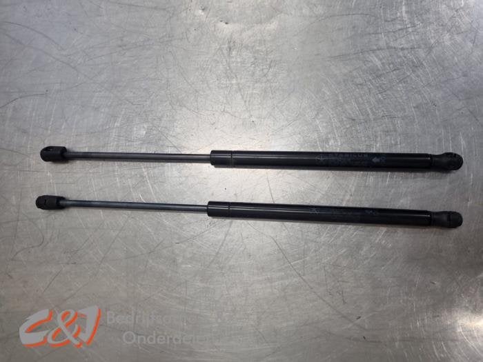 Amortisseur kit capot moteur d'un Dodge RAM, -, 3 mois de garantie, Utilisé, Dodge