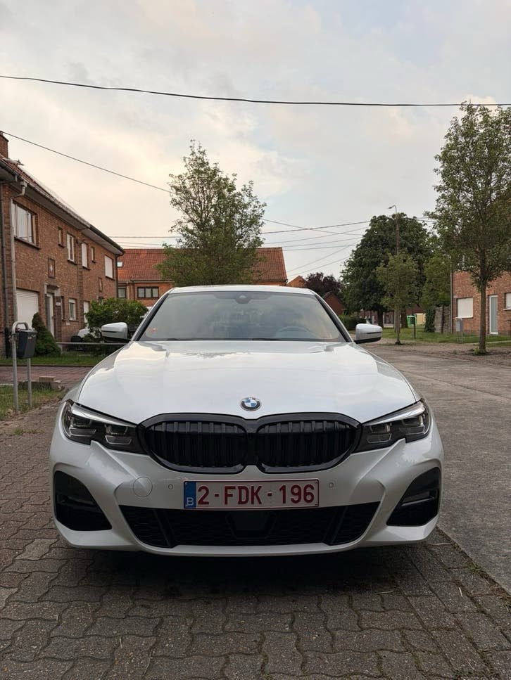 BMW 320d xDrive 140kW M Sport, Auto's, Automaat, 4 deurs, 1995 cc, Leder en Stof