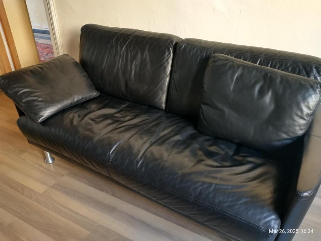 zwarte zetel, Ophalen, Zo goed als nieuw, Rechte bank, 150 tot 200 cm
