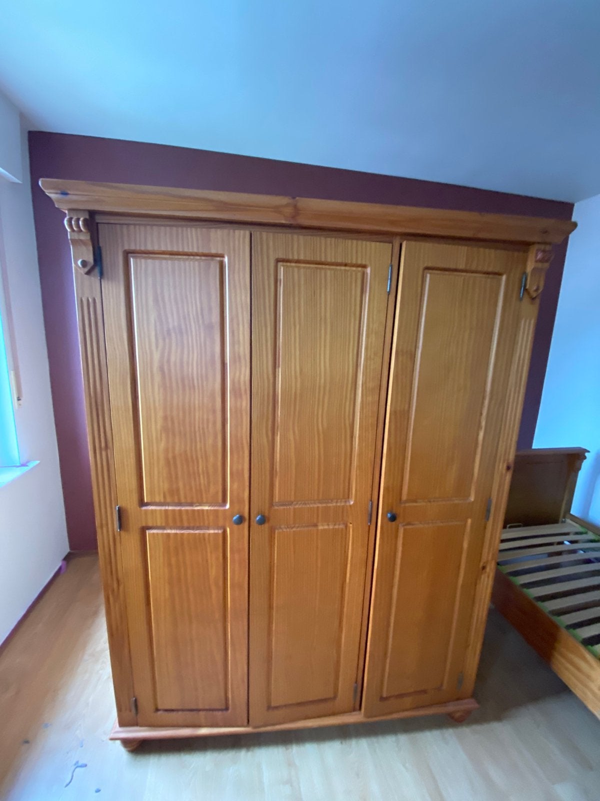 Armoire à trois portes, Maison & Meubles, Landelijk/natuurlijk, Avec tablette(s), Comme neuf, 100 à 150 cm