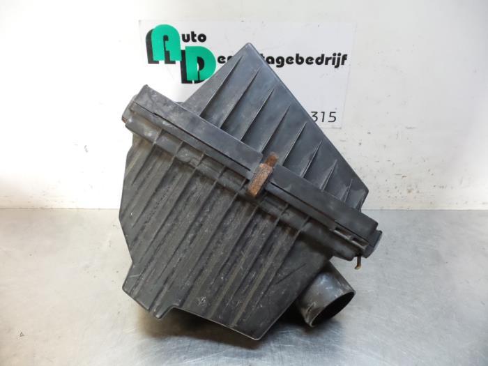 Boîtier filtre à air d'un Nissan Primera (Primera W99-), -, 3 mois de garantie, Utilisé, -