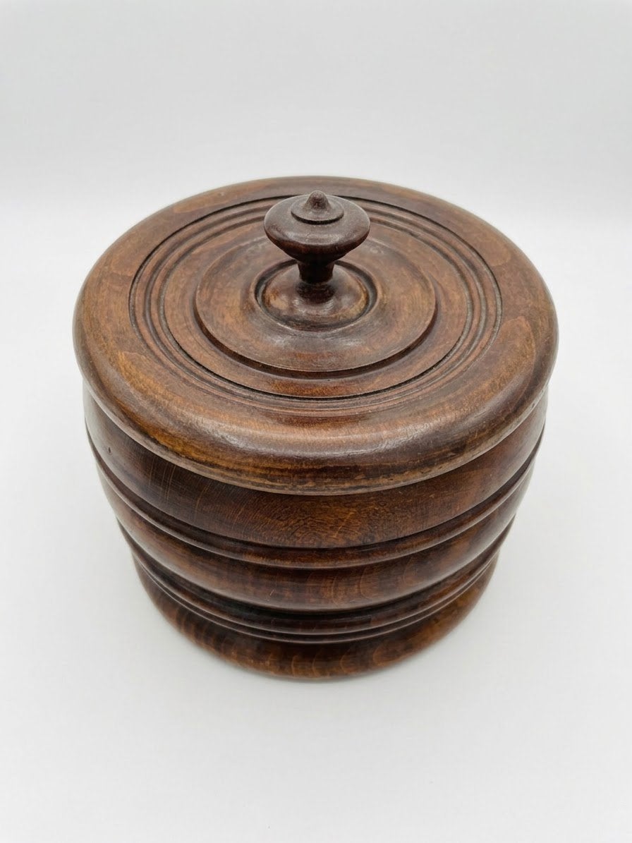 Boite en bois du milieu XXeme . 18/14 cm, Enlèvement ou Envoi, Comme neuf