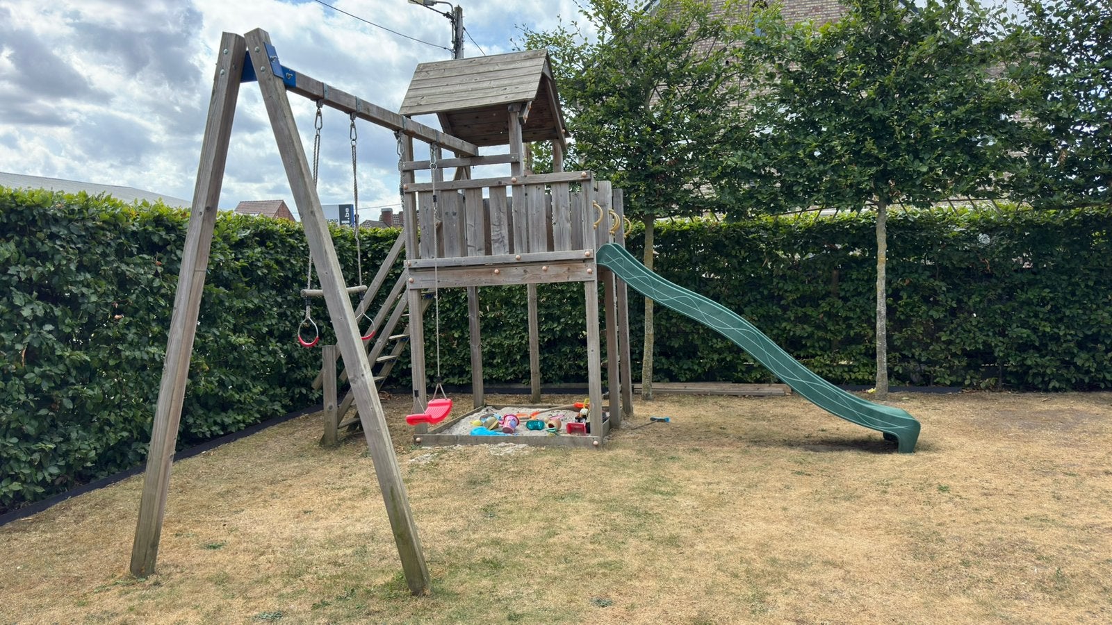 Speeltoren met dubbele schommel, Ophalen, Gebruikt, Glijbaan