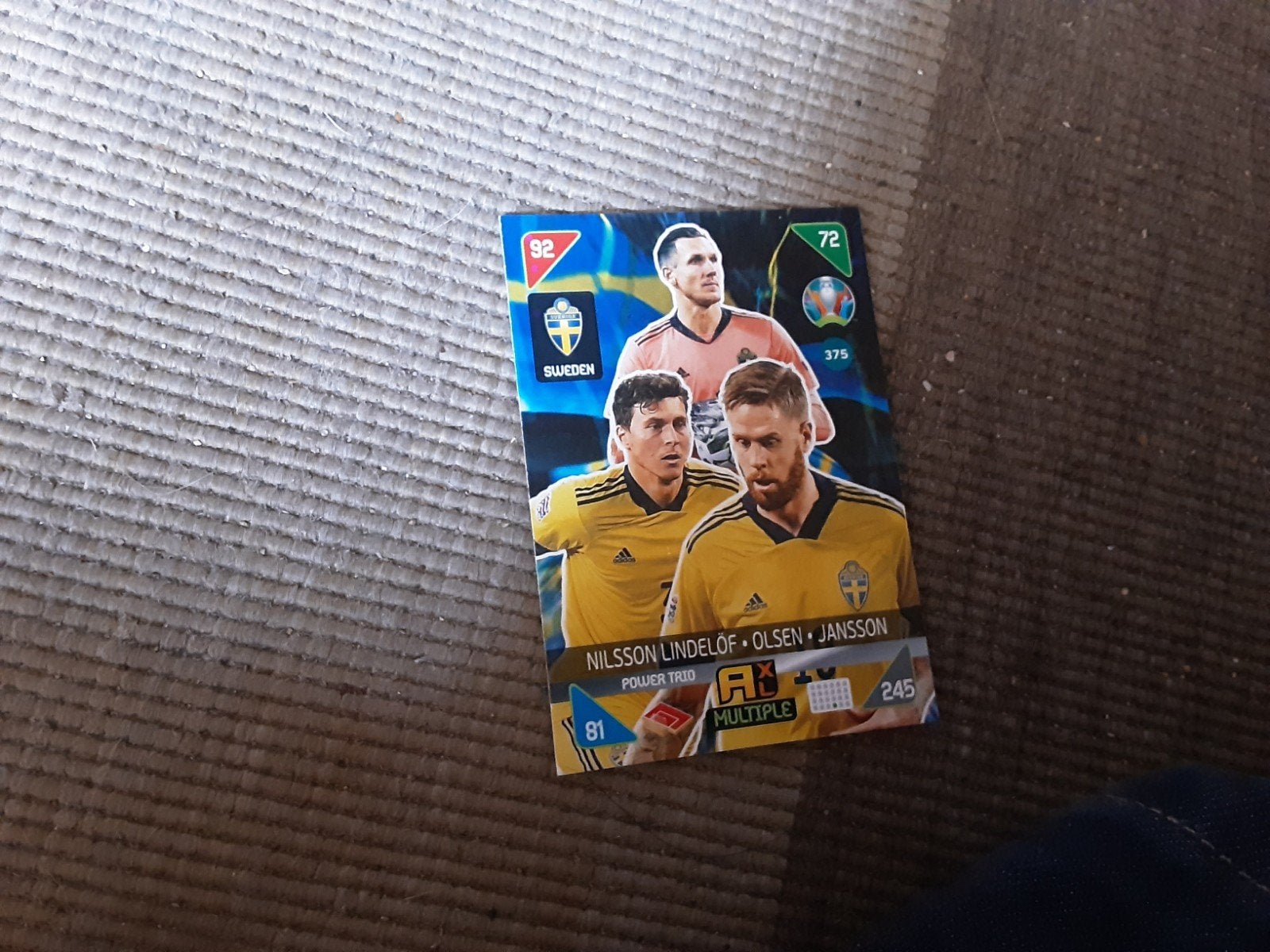 Fifa voetbal kaart ruilen tegen popimons kaarten, Hobby en Vrije tijd, Ophalen