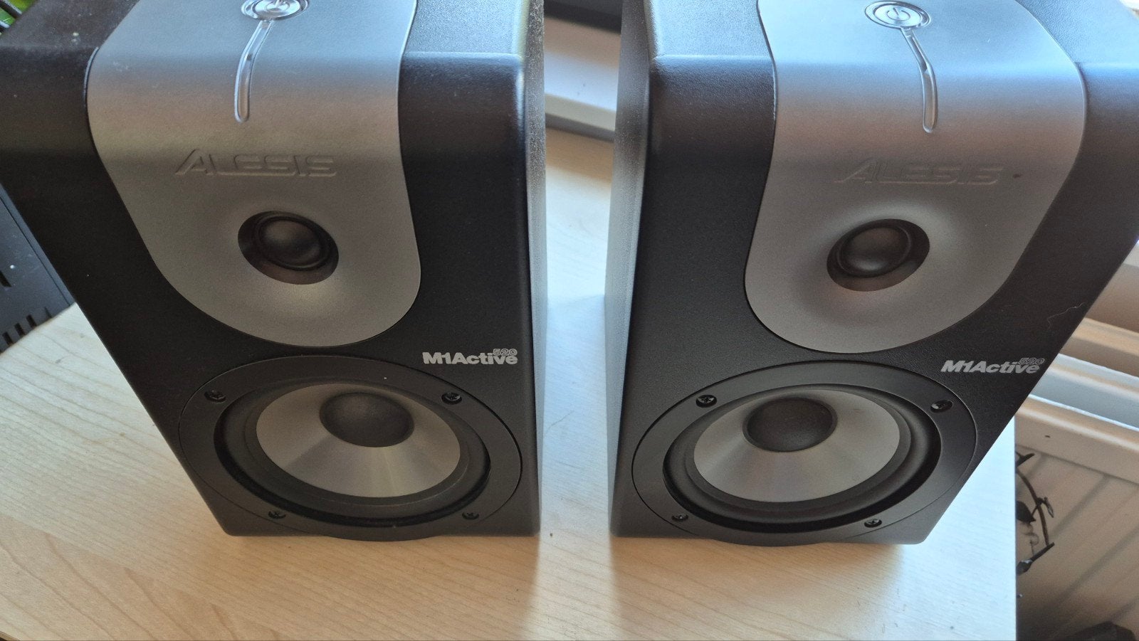 Alesis M1 Acrive 520 Studiomonitors, Ophalen, Zo goed als nieuw