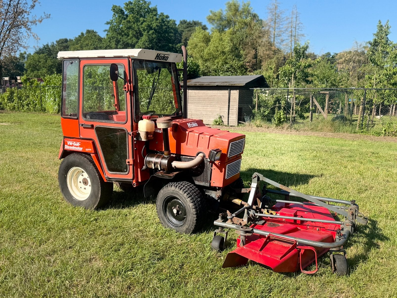 Hako 3800T Hydrostaat met frontmaaier, Enlèvement