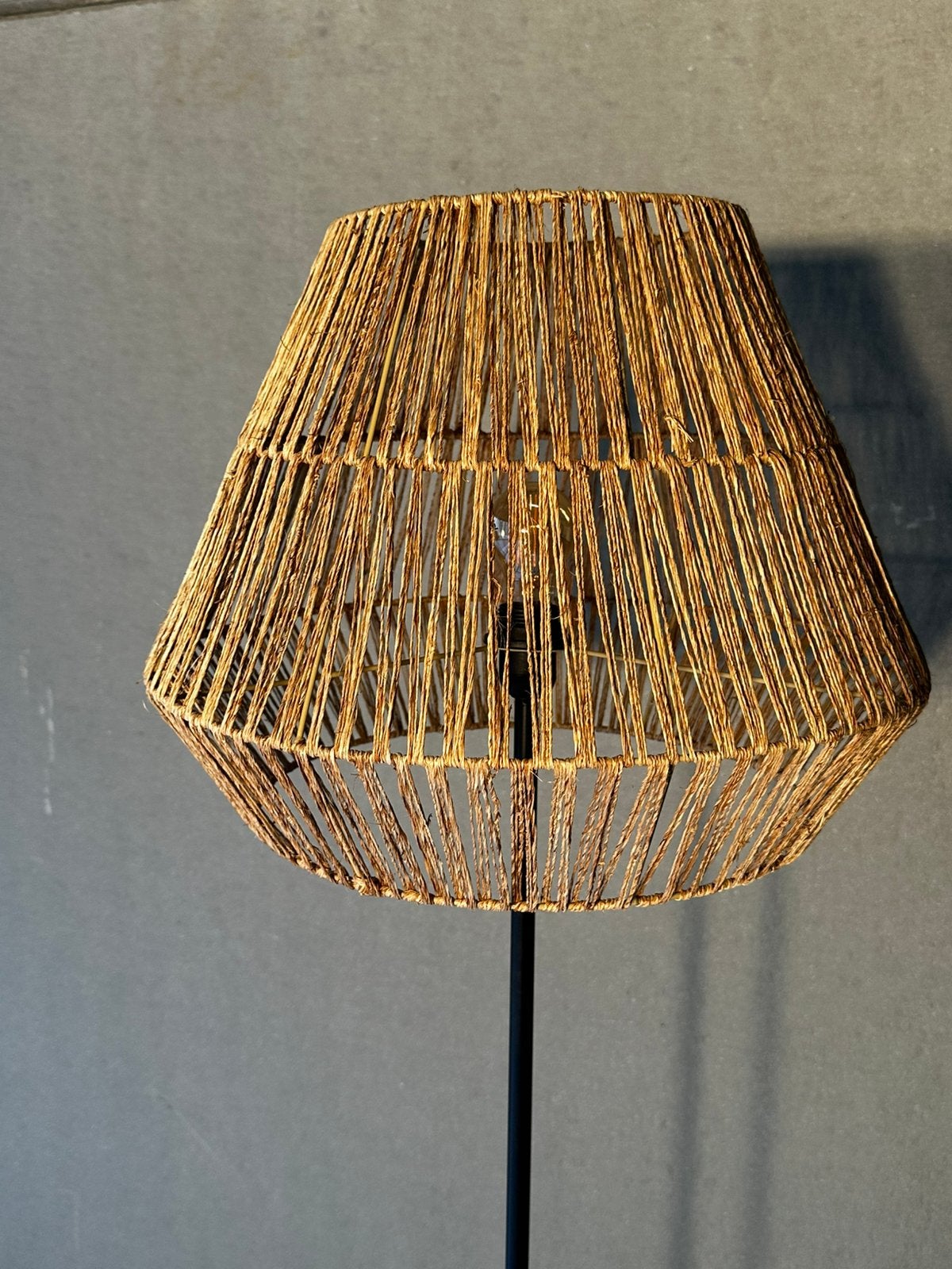 Lampadaire maison du monde, Enlèvement, Comme neuf, Lampadaire