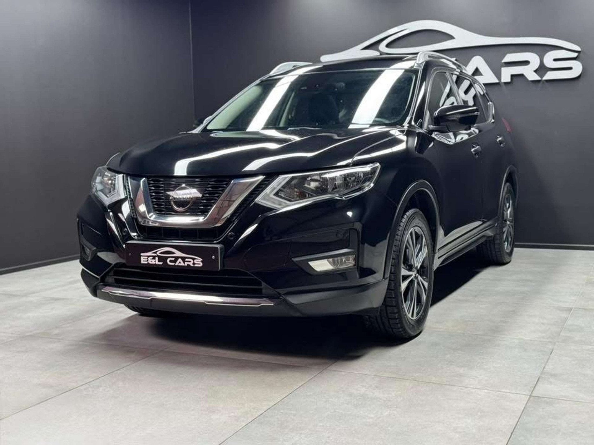 Nissan X-Trail X-Trail 1.6 DIG-T 2WD *12 mois de garantie*, Auto's, Nissan, Gebruikt, 4 cilinders, Zwart, 120 kW
