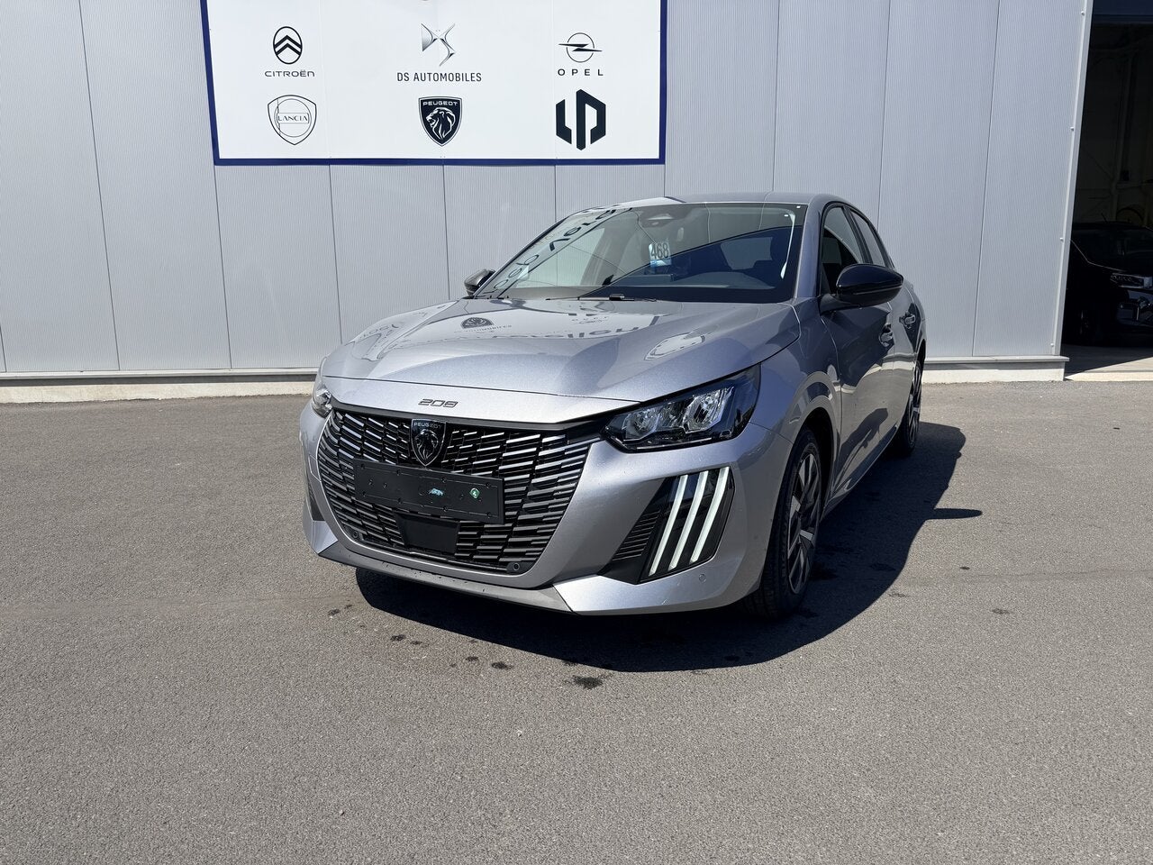 Peugeot 208 Business Benzine *0KM* NAVIGATIE - CAMERA - SEN, Autos, Peugeot, 0 kg, Argent ou Gris, Achat, Entreprise