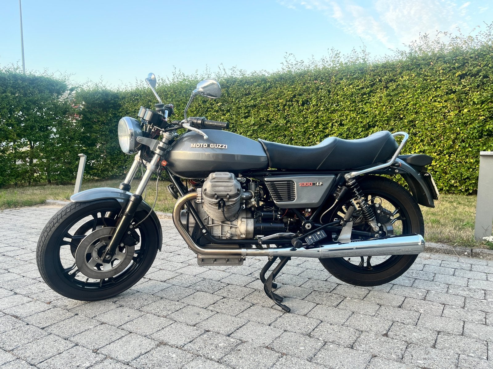 Moto Guzzi SP1000 1978, Cardan-aandrijving, 2 cilinders, 950 cc, Motorrijbewijs A
