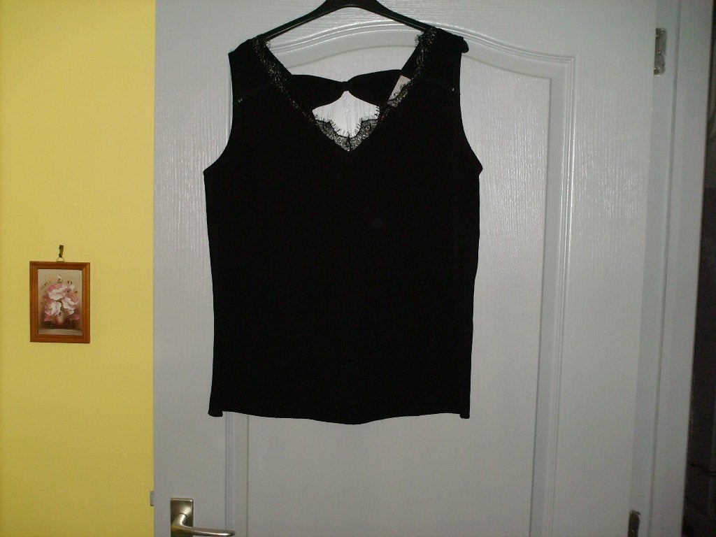 a vendre blouse tunique pour dame, Vêtements | Femmes, Enlèvement ou Envoi, Cassis, Noir, Taille 42/44 (L)