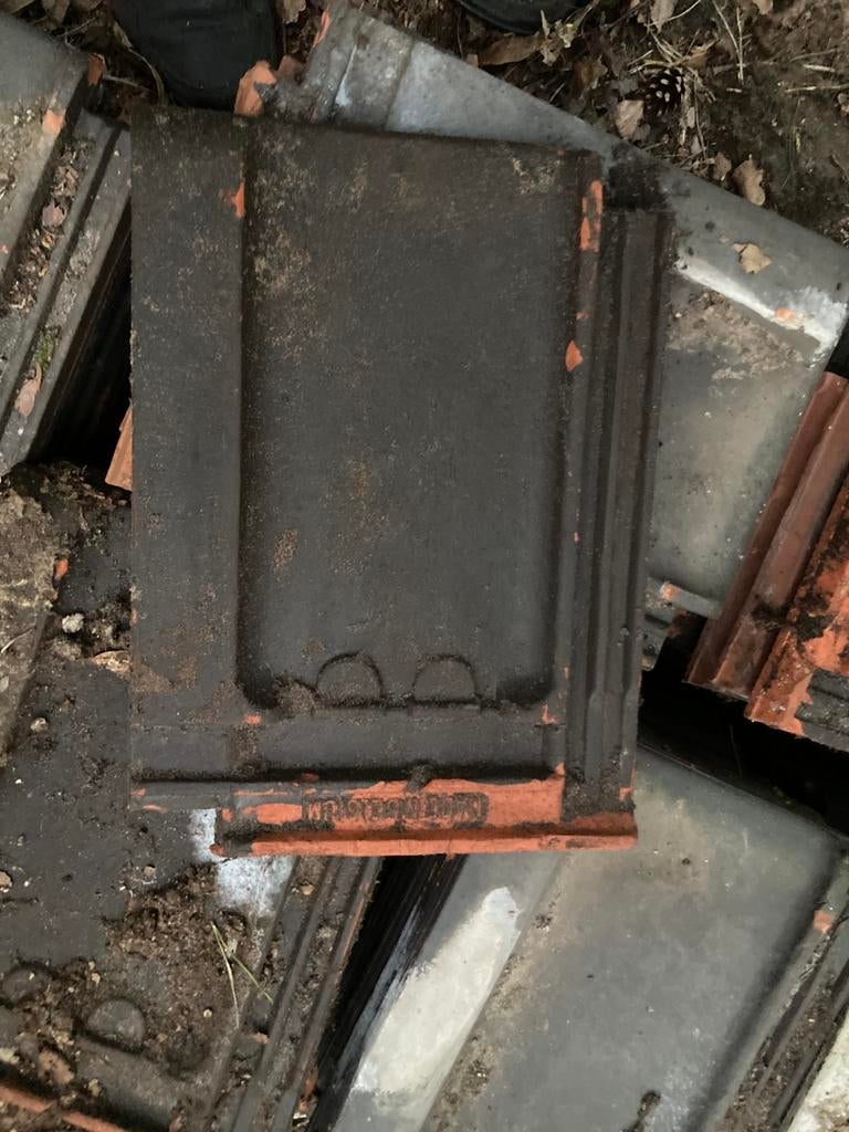 Dakpannen TTR, Doe-het-zelf en Bouw, Dakpannen en Dakbedekking, Ophalen, Zo goed als nieuw, Dakpannen