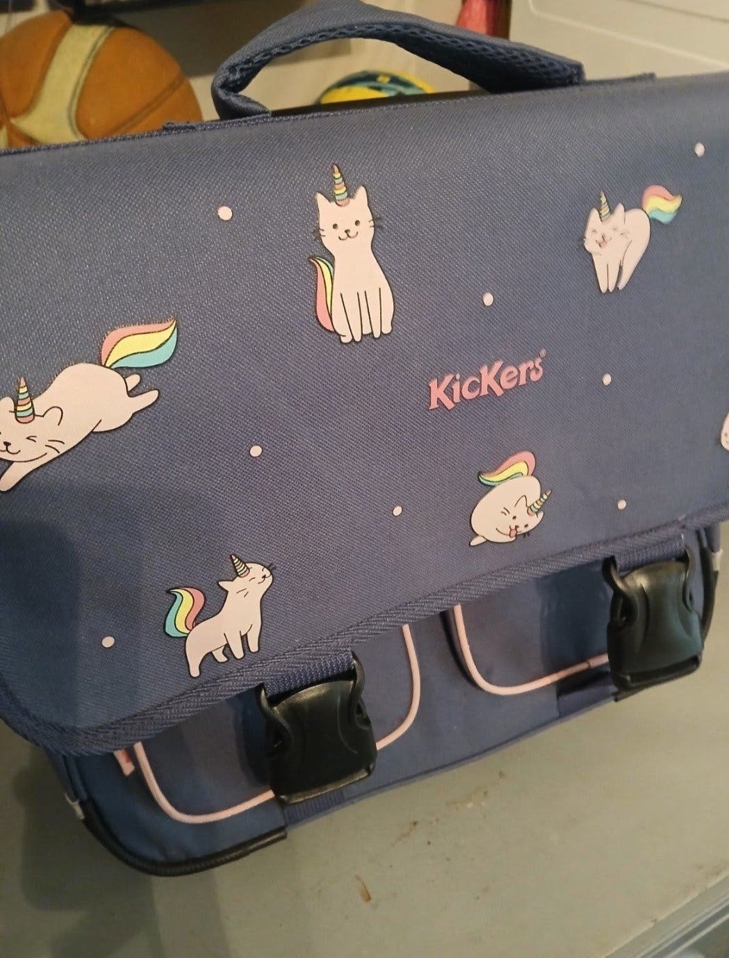 Kickers Unicorn trolley/rugzak boekentas, Enlèvement