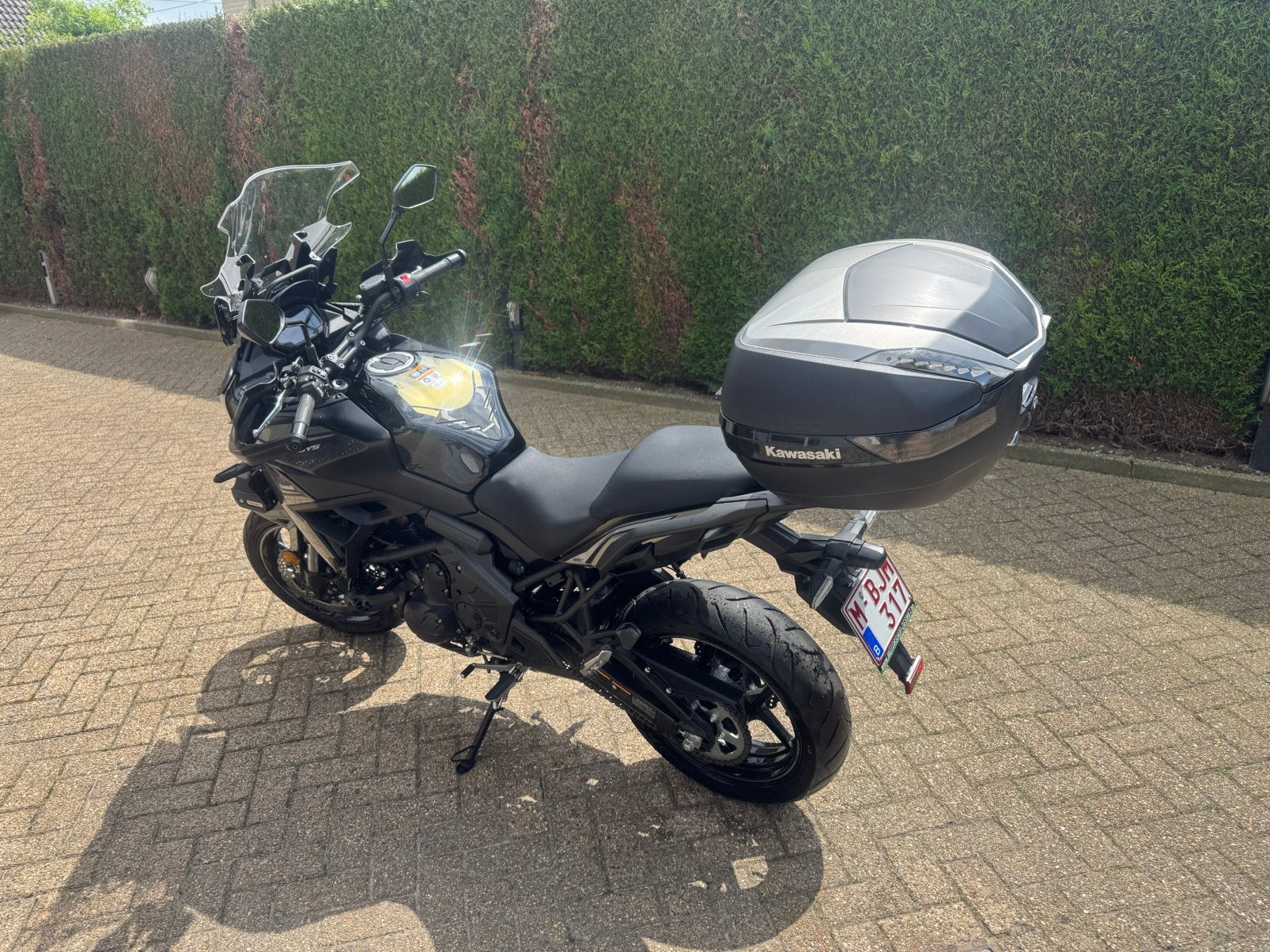 Kawasaki 650 grand tourter, Poignées chauffantes, Tourisme, 2 cylindres, Permis Moto A2 minimum