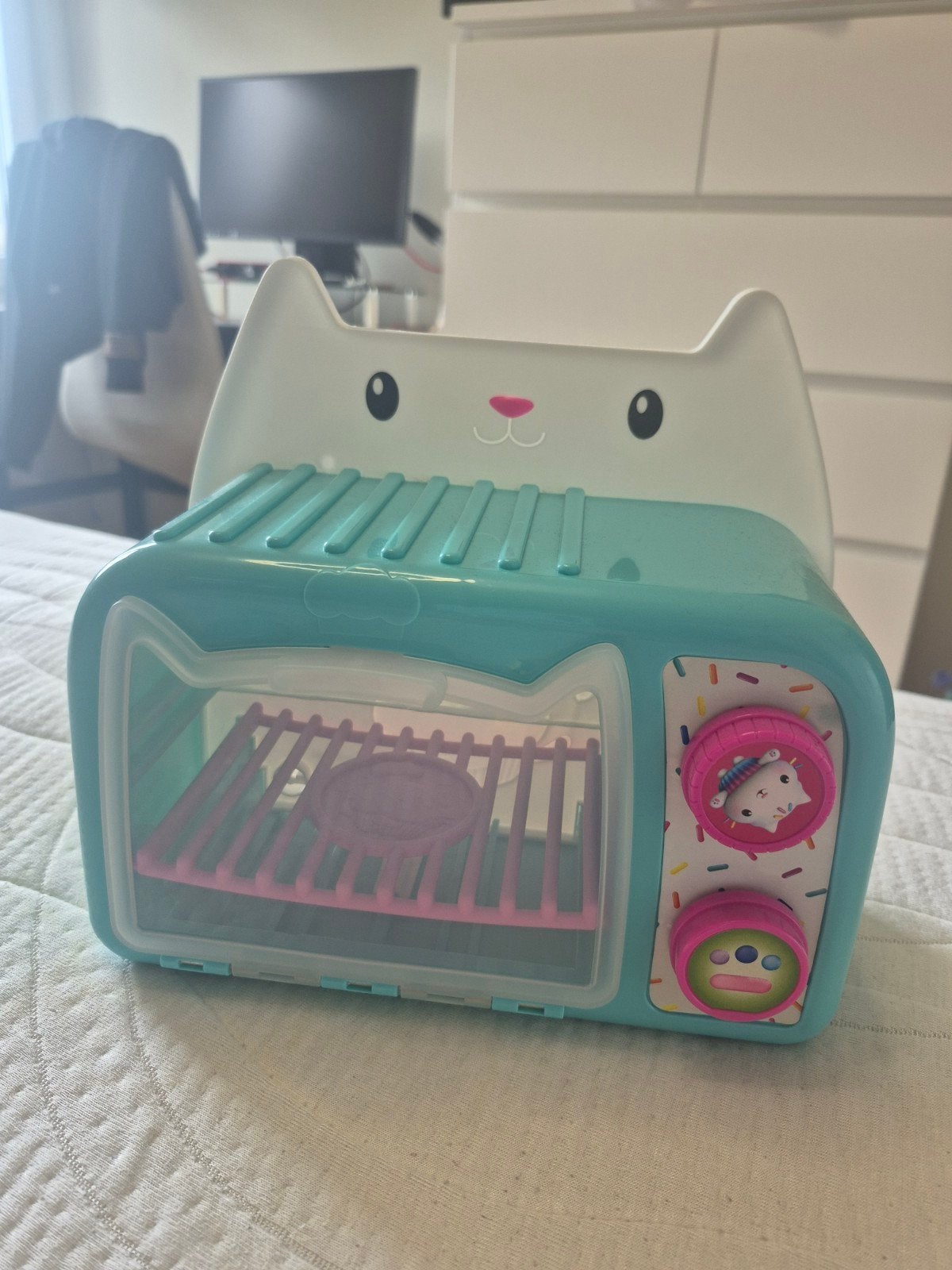Oventje Gabby's dollhouse, Ophalen