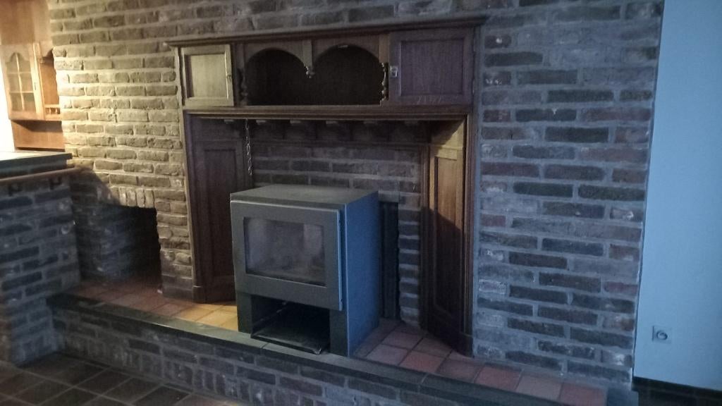 Antieke openhaard uit kasteel, Enlèvement