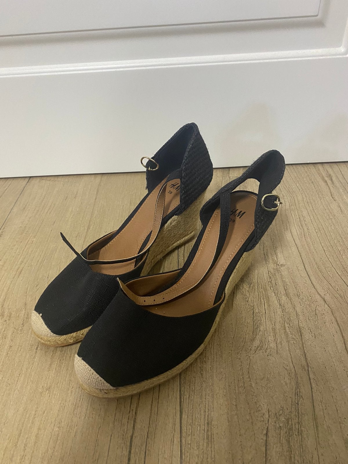 NIEUW! H&M mooie sandalen maat 39, Ophalen, Zo goed als nieuw