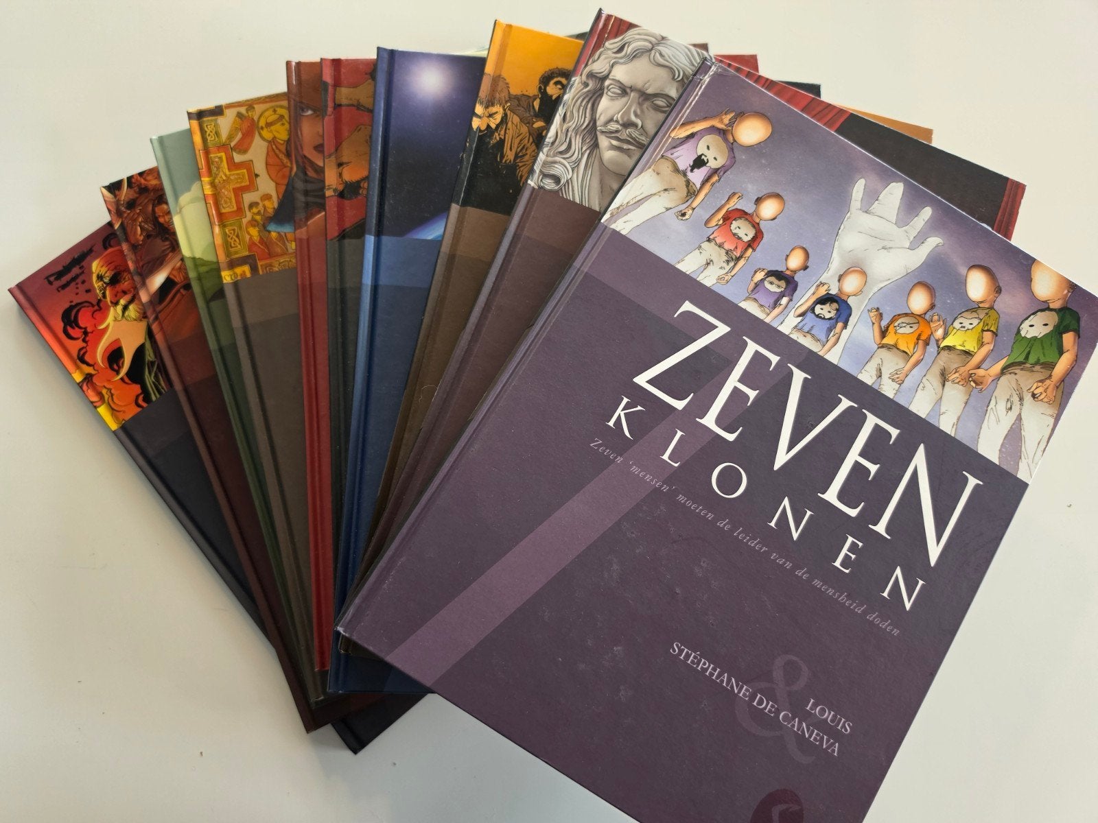 Zeven – delen 1 t/m 10 – 10 hardcovers – allemaal eerste dru, Boeken, Stripverhalen, Ophalen