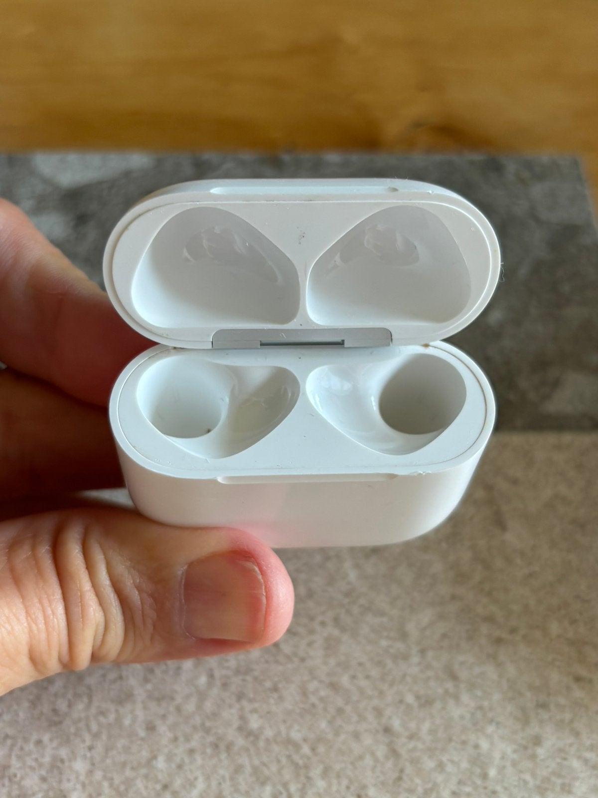Airpods 4 ANC - enkel de oplaadcase !, Enlèvement ou Envoi, Comme neuf