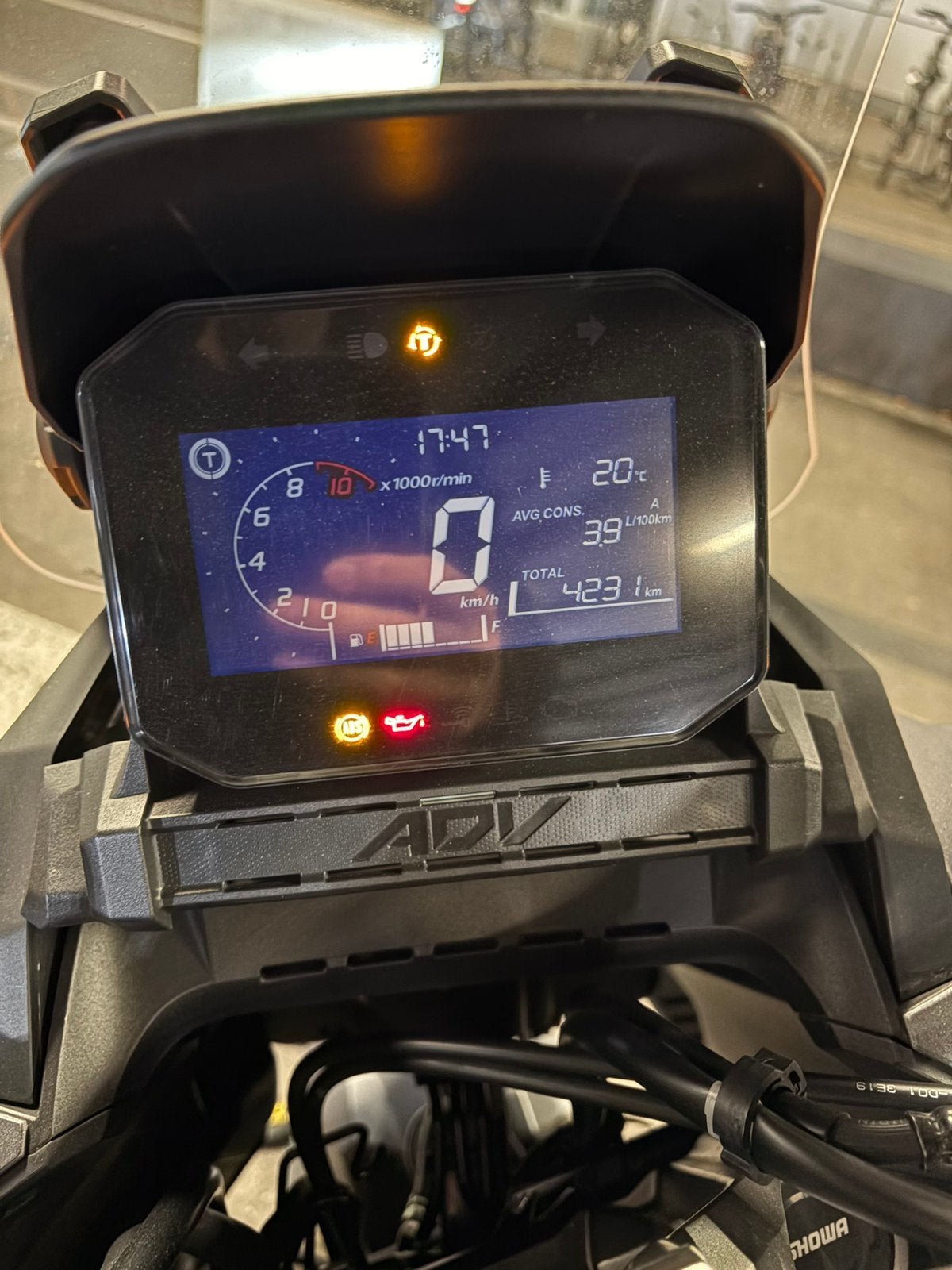 ADV 350 2024, Motos, Motos | Honda, Particulier, Scooter, 12 à 35 kW, 1 cylindre, Permis Moto A2 minimum, Automatique, Occasion