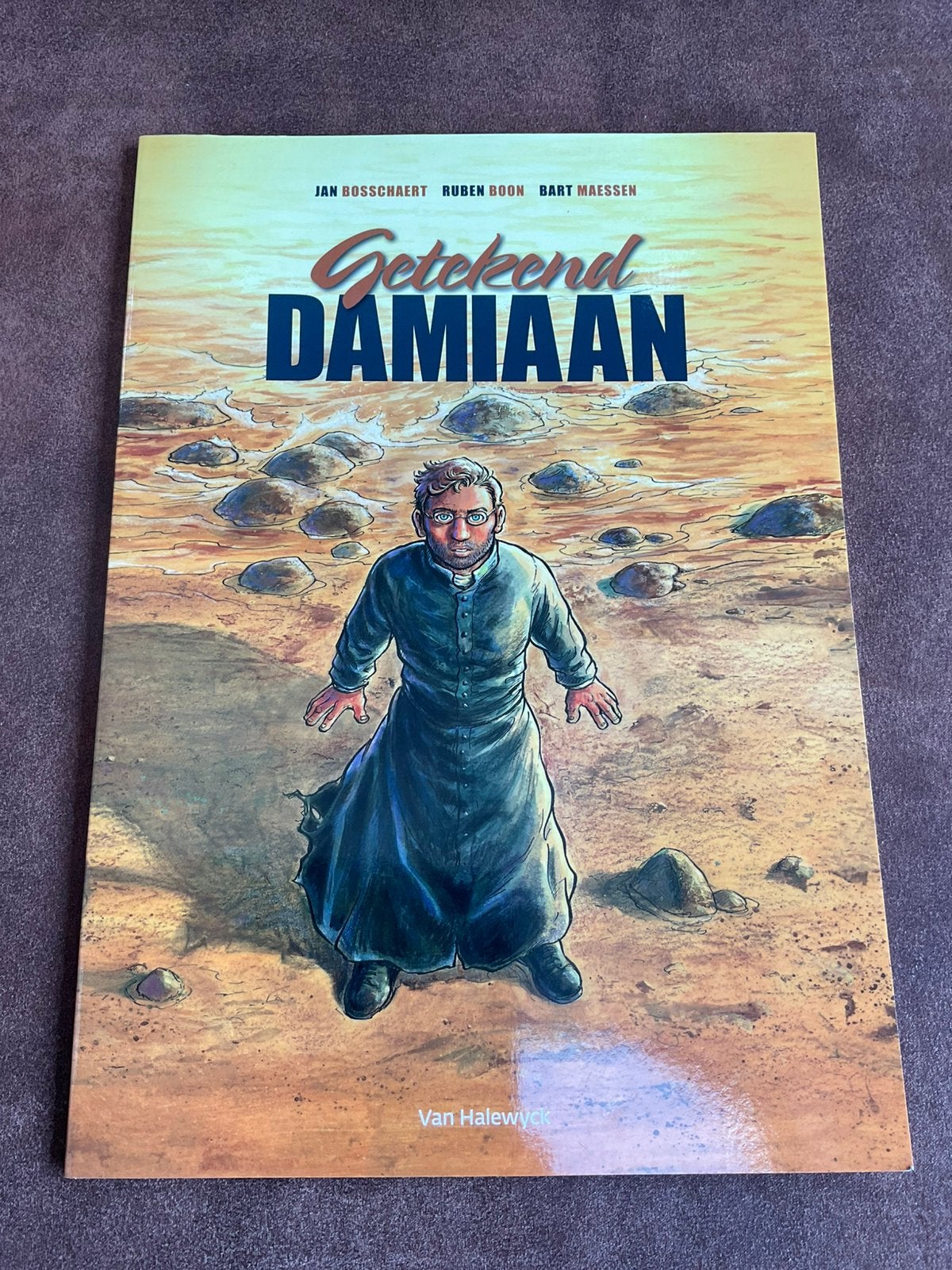 Bart Vaessen - Getekend Damiaan, Eén stripboek, Ophalen of Verzenden, Nieuw, Bart Vaessen; Ruben Boon; Jan Bosschaert