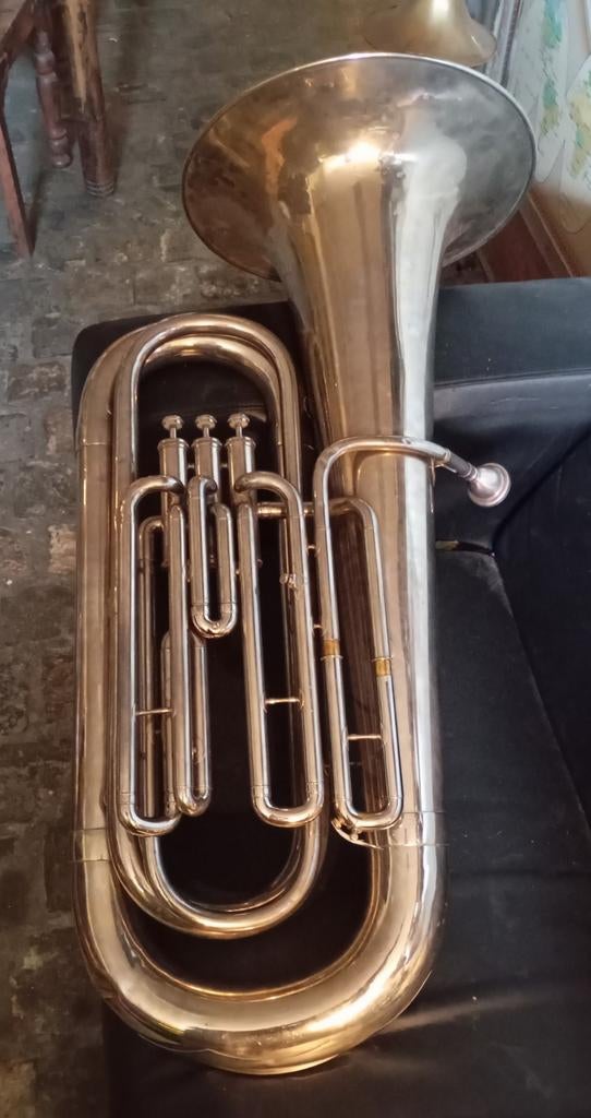 Bb tuba, Muziek en Instrumenten, Ophalen